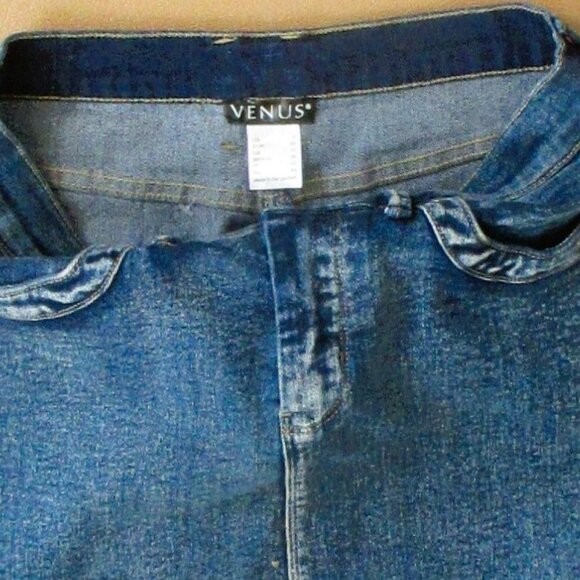 Venus Blue Denim Skirt Junior Women Size 4 fancy Back Pockets & Belt Loops New - Picture 4 of 4